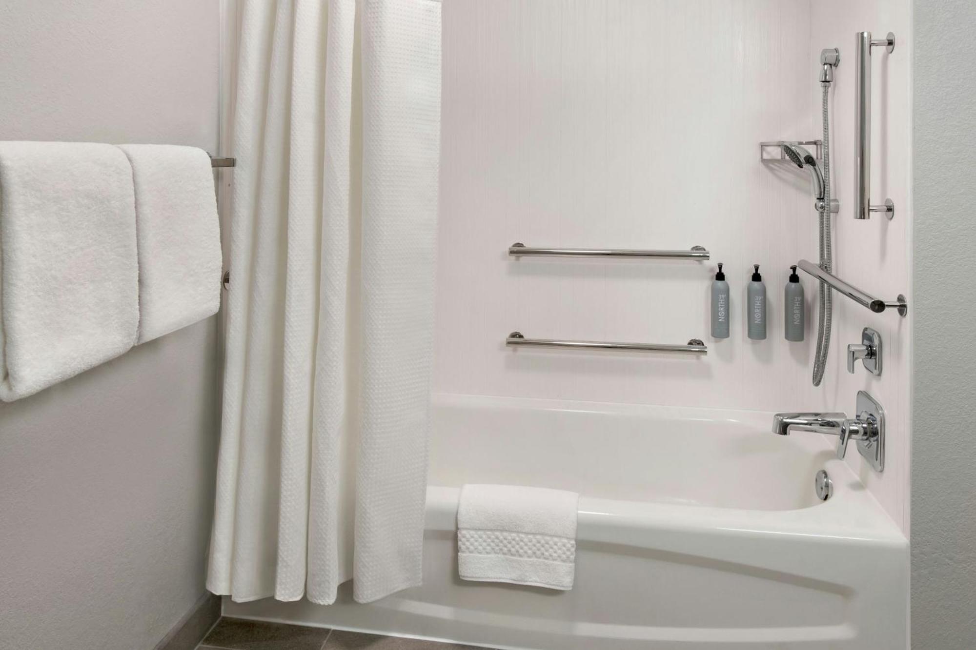 Courtyard Cincinnati קובינגטון מראה חיצוני תמונה